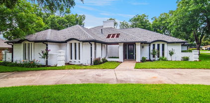 813 Lakeshore Dr, Mesquite