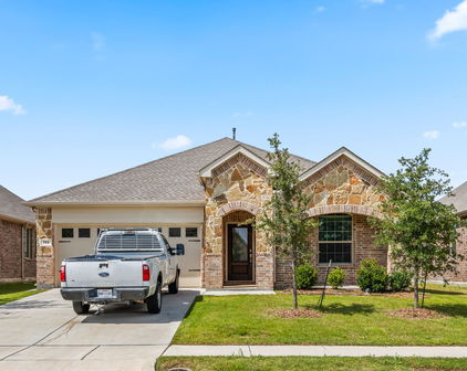753 Lombard Ln, Forney