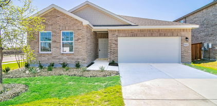 1802 Pueblo St, Forney